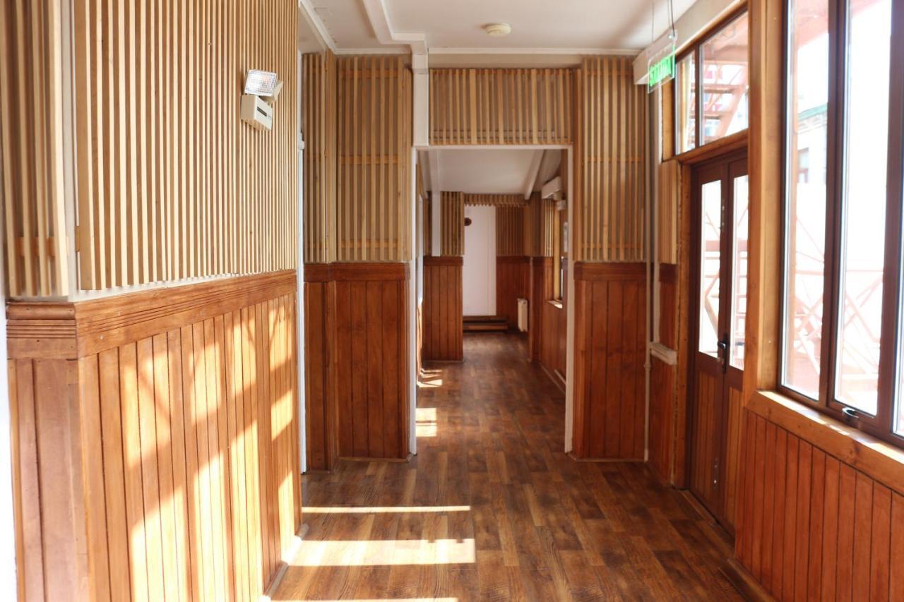 Hostal Ochen Punta Arenas Exterior photo