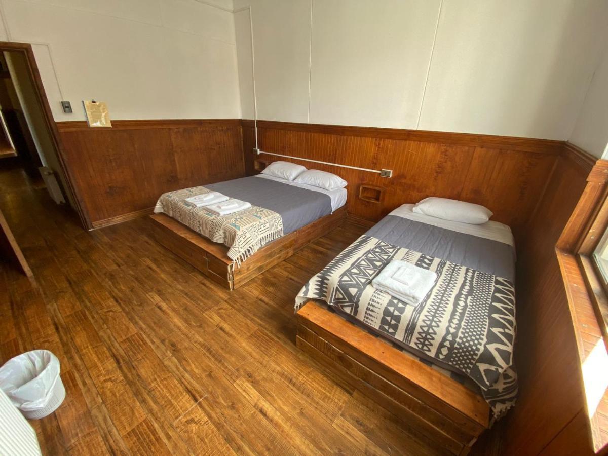 Hostal Ochen Punta Arenas Exterior photo