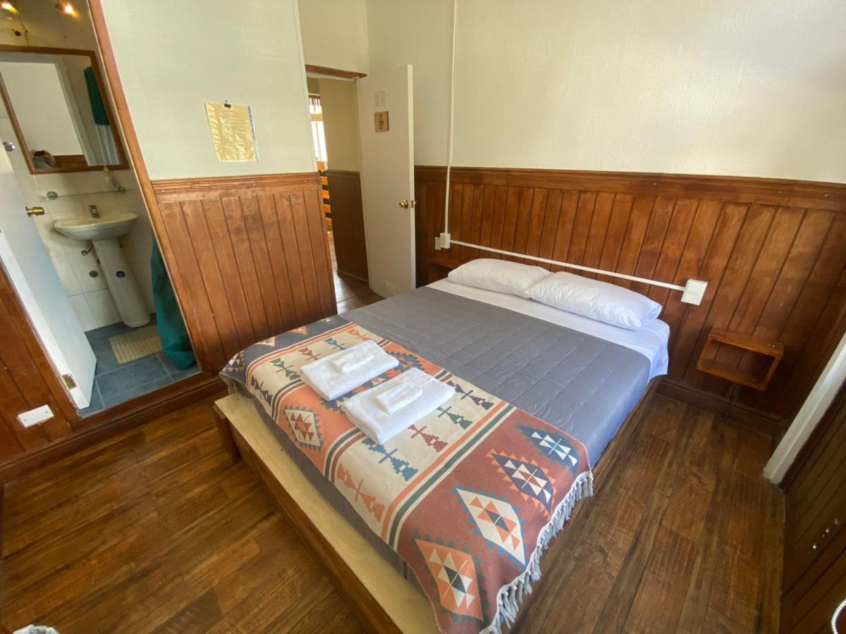 Hostal Ochen Punta Arenas Exterior photo