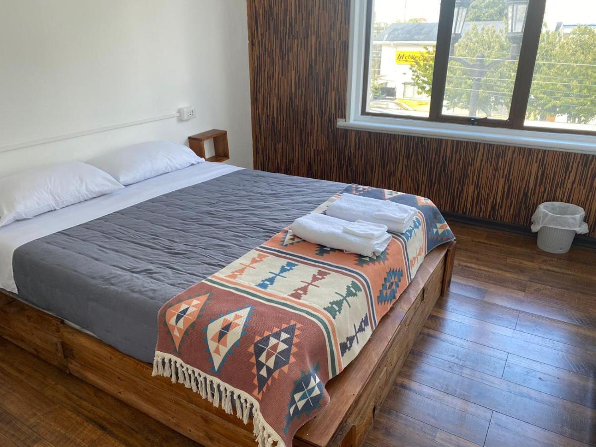 Hostal Ochen Punta Arenas Exterior photo