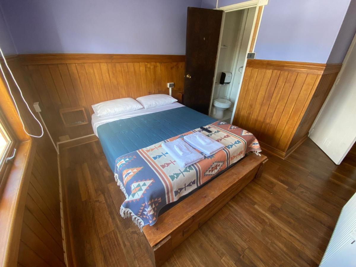 Hostal Ochen Punta Arenas Exterior photo