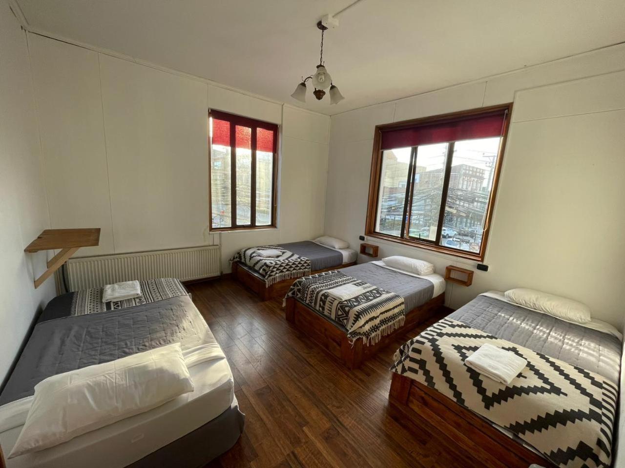 Hostal Ochen Punta Arenas Exterior photo